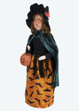 Load image into Gallery viewer, Byers Choice Batty Witch Caroler
