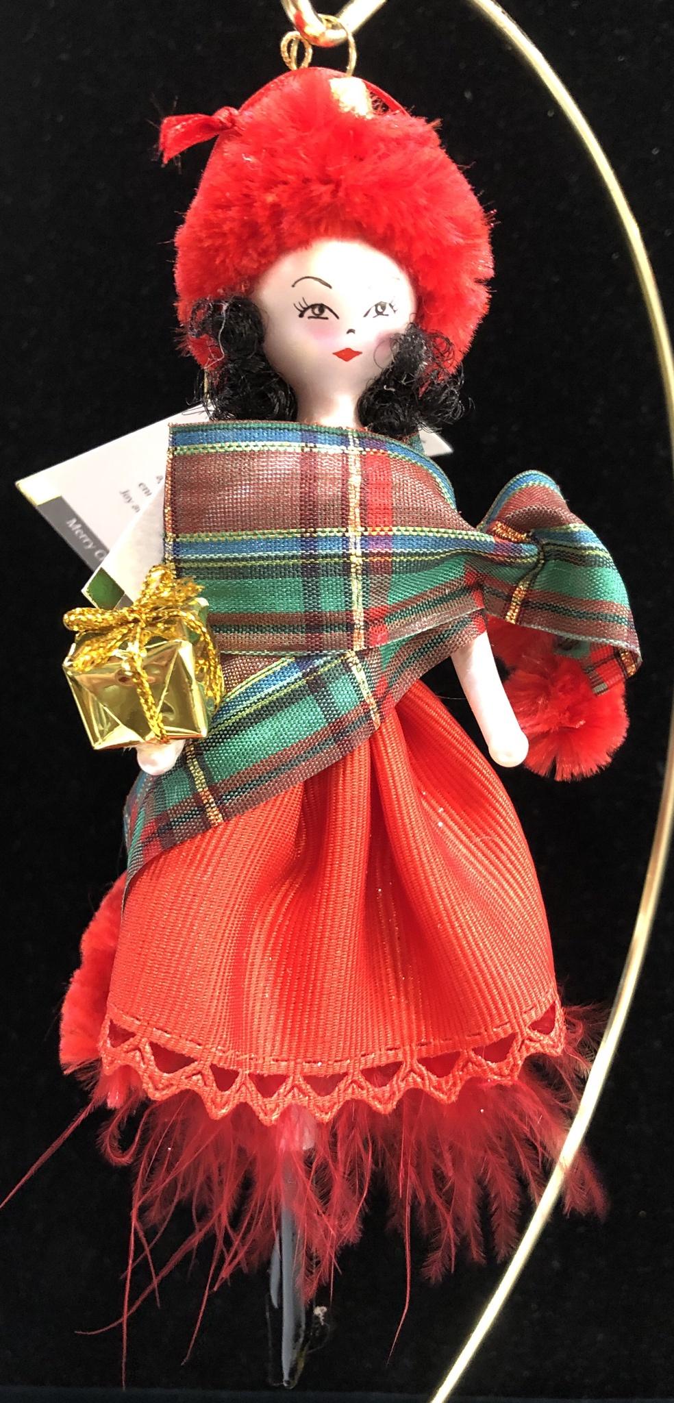 De Carlini Lady in Red Skirt with Plaid Stole Ornament DO7693